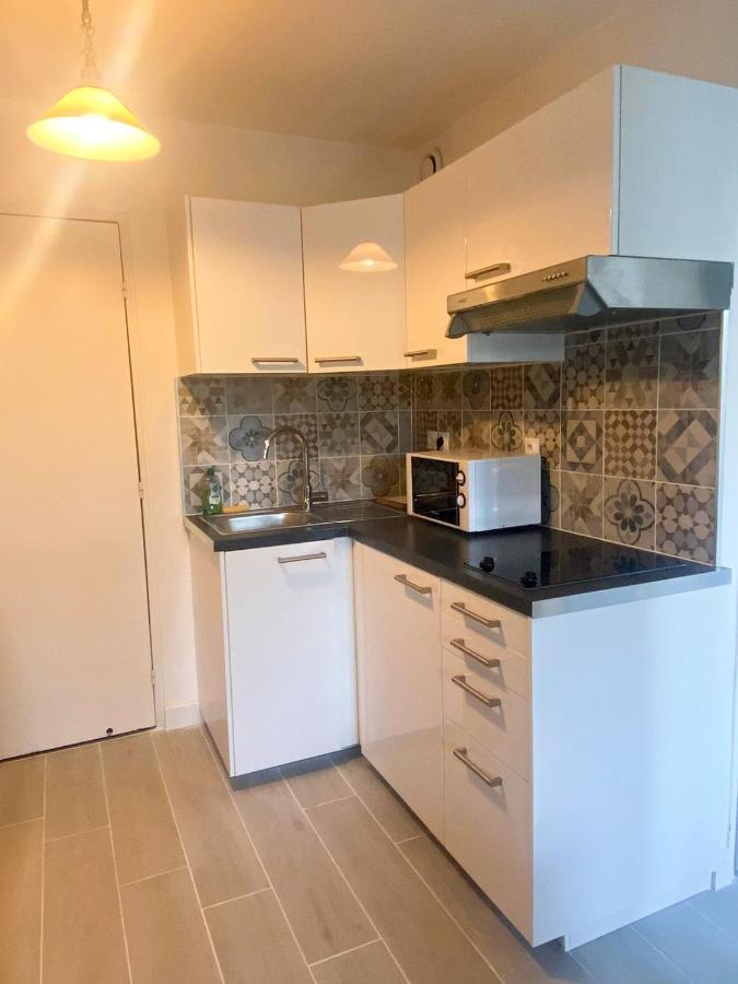 Appartement Frejus Avec Jardin, Piscine, Plage, Tennis Exterior foto